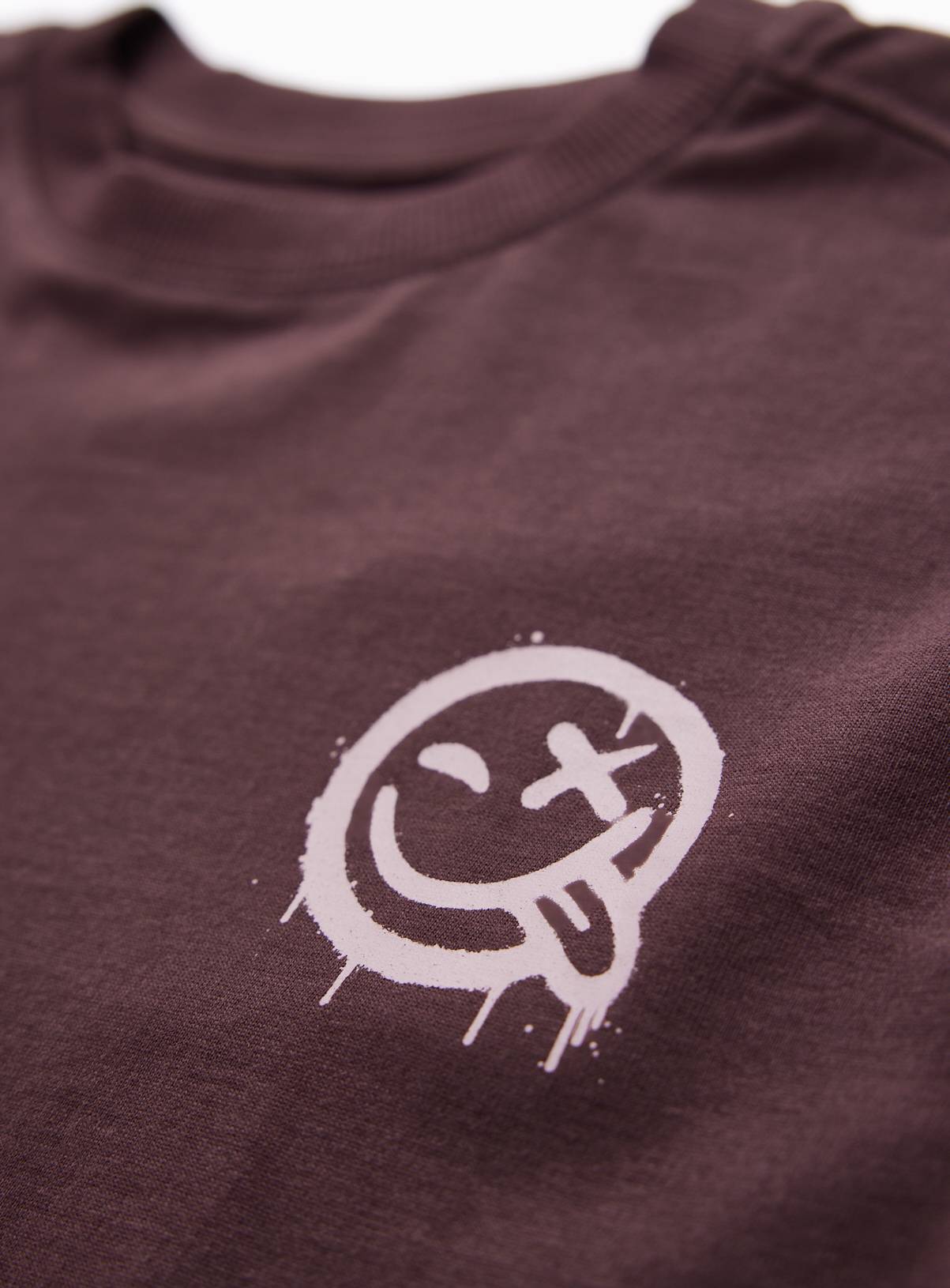 Burgundy Smile Graphic Print T-Shirt 10 years - Image 3